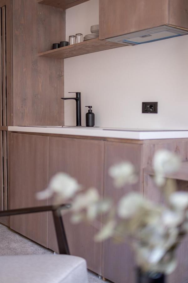 Bloom Suites พริสตีนา ภายนอก รูปภาพ