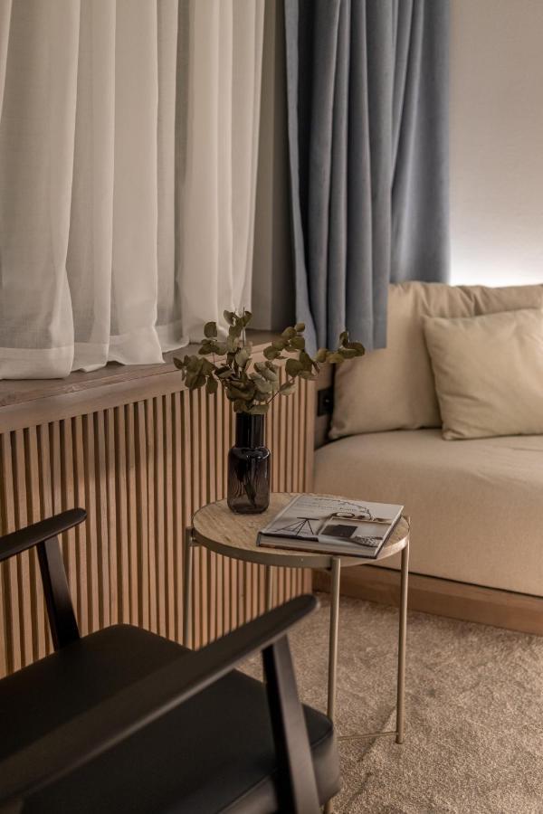 Bloom Suites พริสตีนา ภายนอก รูปภาพ