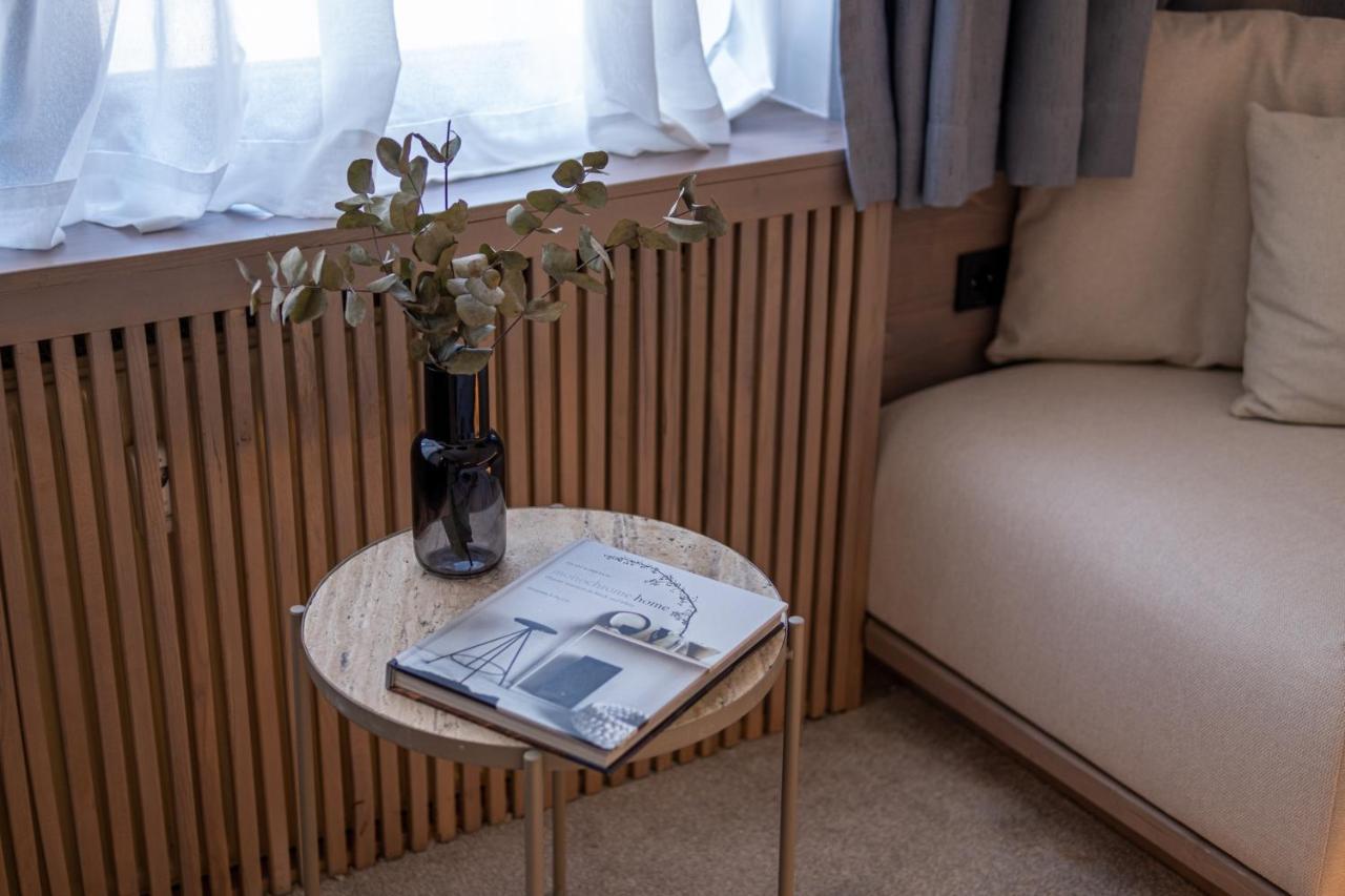 Bloom Suites พริสตีนา ภายนอก รูปภาพ